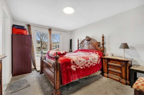 459 Templevale Drive Ne, Calgary, AB - Indoor Photo Showing Bedroom