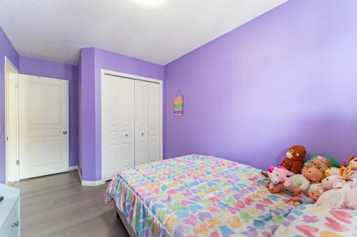 37 Auburn Bay Link Se, Calgary, AB - Indoor Photo Showing Bedroom
