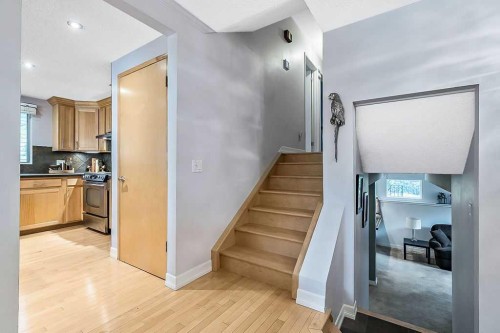 5279 Dalcroft Crescent Nw, Calgary, AB - Indoor