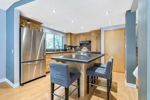 5279 Dalcroft Crescent Nw, Calgary, AB - Indoor