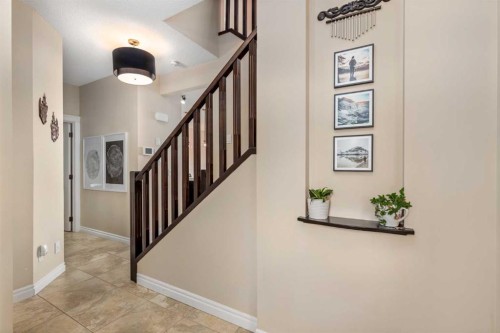 40 Heritage Hill, Cochrane, AB - Indoor Photo Showing Other Room
