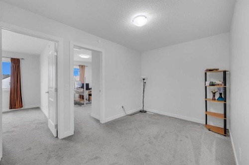 165 Hotchkiss Way Se, Calgary, AB - Indoor Photo Showing Other Room