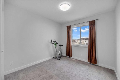 165 Hotchkiss Way Se, Calgary, AB - Indoor