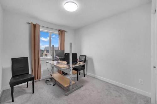 165 Hotchkiss Way Se, Calgary, AB - Indoor Photo Showing Office