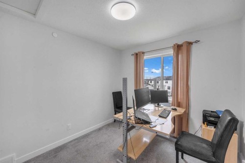 165 Hotchkiss Way Se, Calgary, AB - Indoor Photo Showing Office