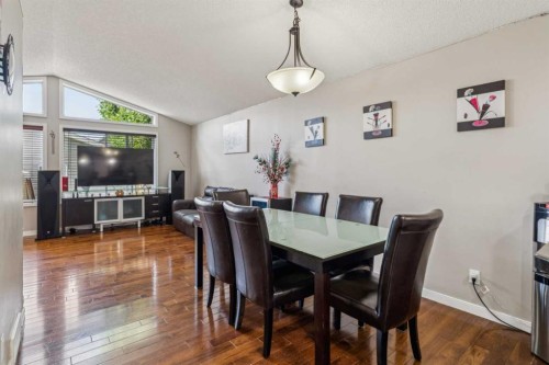 22 Auburn Bay View Se, Calgary, AB - Indoor Photo Showing Dining Room