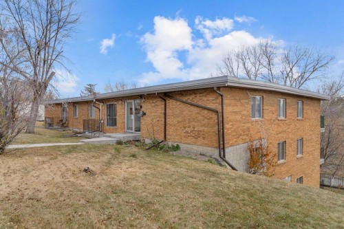 205-4328 4 Street Nw, Calgary, AB - Outdoor