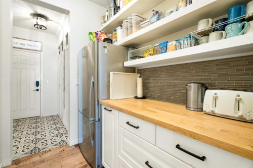 163 Cranarch Landing Se, Calgary, AB - Indoor