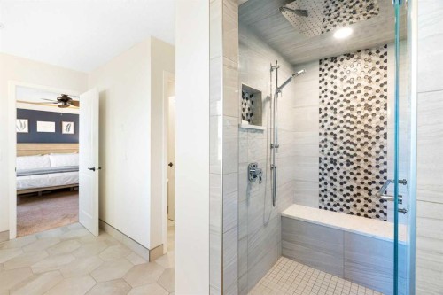 163 Cranarch Landing Se, Calgary, AB - Indoor Photo Showing Bathroom