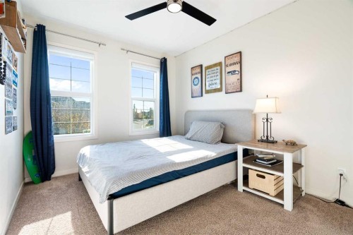 163 Cranarch Landing Se, Calgary, AB - Indoor Photo Showing Bedroom