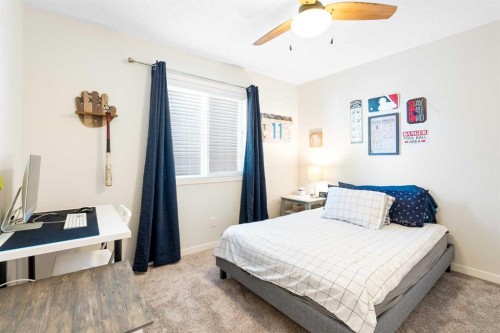 163 Cranarch Landing Se, Calgary, AB - Indoor Photo Showing Bedroom