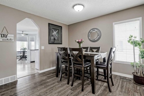 47 Harvest Glen Rise Ne, Calgary, AB - Indoor Photo Showing Dining Room