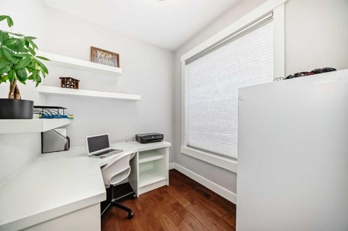 4640 15 Avenue Nw, Calgary, AB - Indoor Photo Showing Office