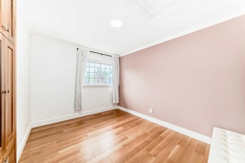 2 Tuscany Estates Crescent Nw, Calgary, AB - Indoor Photo Showing Other Room