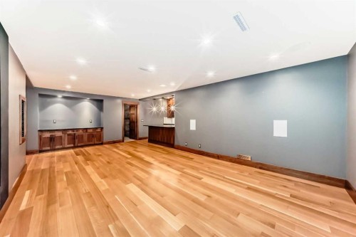 2 Tuscany Estates Crescent Nw, Calgary, AB - Indoor Photo Showing Other Room