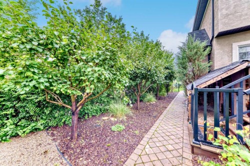 2 Tuscany Estates Crescent Nw, Calgary, AB - Outdoor