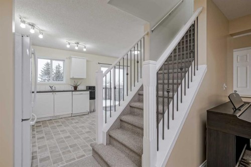 4 Bridleridge Circle Sw, Calgary, AB - Indoor Photo Showing Other Room
