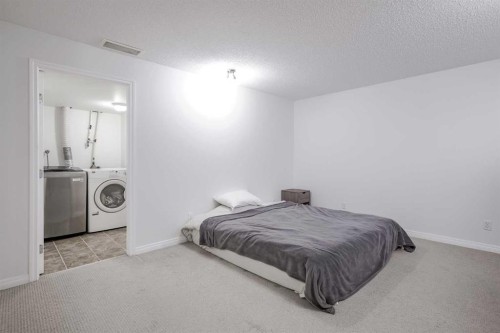 4 Bridleridge Circle Sw, Calgary, AB - Indoor