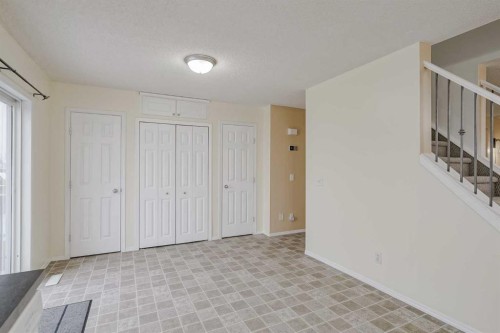 4 Bridleridge Circle Sw, Calgary, AB - Indoor Photo Showing Other Room