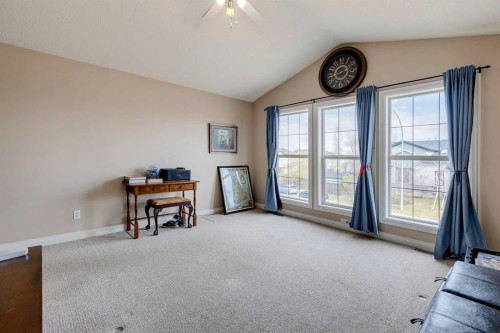 184 Cimarron Park Circle, Okotoks, AB - Indoor Photo Showing Other Room