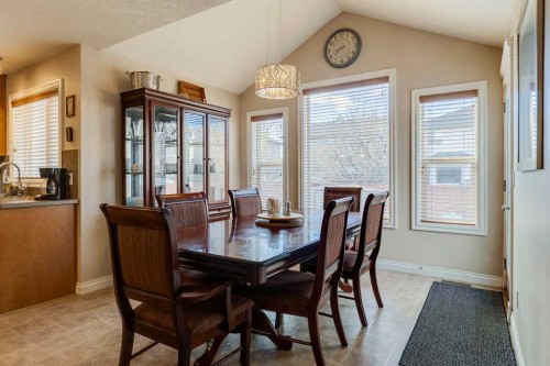 184 Cimarron Park Circle, Okotoks, AB - Indoor Photo Showing Dining Room