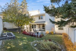 15 Millrise Lane SW Calgary, AB T2Y 2C2