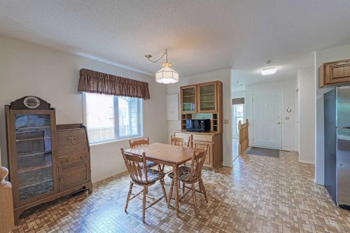 21 Welch Crescent, Okotoks, AB - Indoor Photo Showing Dining Room