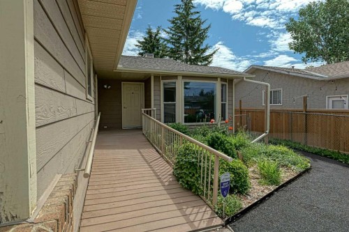 21 Welch Crescent, Okotoks, AB - Outdoor