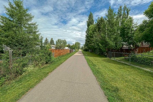 21 Welch Crescent, Okotoks, AB - Outdoor