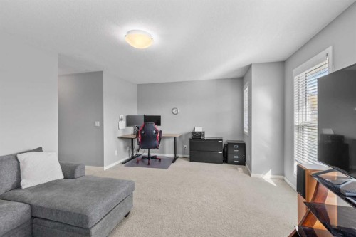 240 Cranbrook Circle Se, Calgary, AB - Indoor