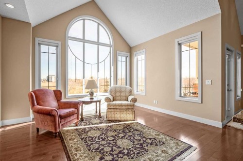 116 Wentworth Square Sw, Calgary, AB - Indoor Photo Showing Living Room