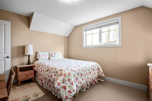 116 Wentworth Square Sw, Calgary, AB - Indoor Photo Showing Bedroom
