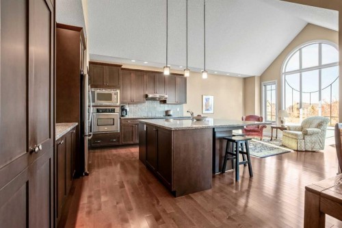 116 Wentworth Square Sw, Calgary, AB - Indoor Photo Showing Kitchen With Upgraded Kitchen