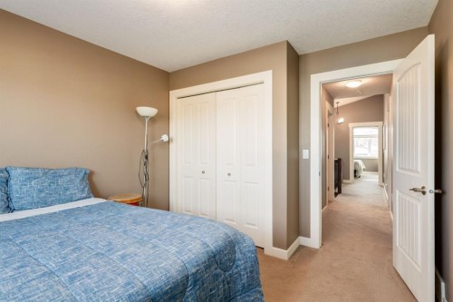 6616 Bowness Road Nw, Calgary, AB - Indoor Photo Showing Bedroom