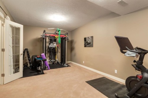 6616 Bowness Road Nw, Calgary, AB - Indoor Photo Showing Gym Room