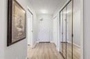 404-7239 Sierra Morena Boulevard Sw, Calgary, AB  - Indoor Photo Showing Other Room 