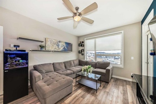 312-8530 8A Avenue Sw, Calgary, AB - Indoor Photo Showing Living Room