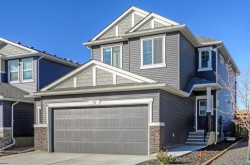 78 Larkspur Bend  Okotoks, AB T1S 4E6