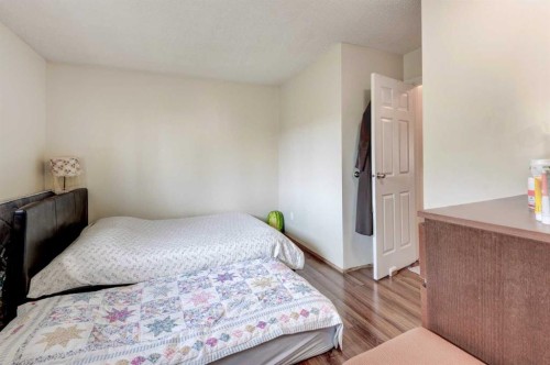 5 Fonda Drive Se, Calgary, AB - Indoor Photo Showing Bedroom