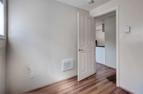 5 Fonda Drive Se, Calgary, AB - Indoor Photo Showing Other Room
