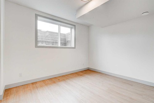 4615 82 Street Nw, Calgary, AB - Indoor Photo Showing Other Room