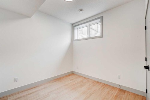 4615 82 Street Nw, Calgary, AB - Indoor Photo Showing Other Room