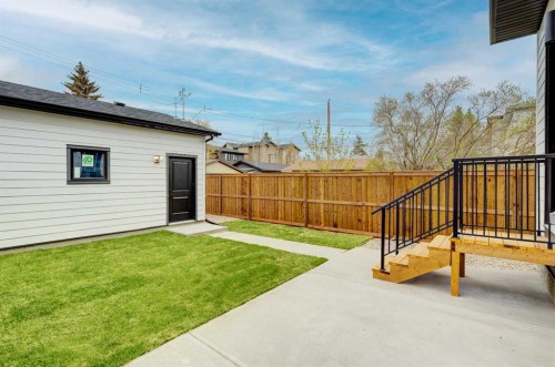 4615 82 Street Nw, Calgary, AB - Outdoor