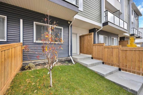 612 Red Sky Villas Ne, Calgary, AB - Outdoor