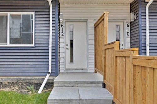 612 Red Sky Villas Ne, Calgary, AB - Outdoor
