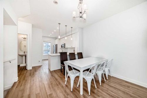 208-15 Evanscrest Park Nw, Calgary, AB - Indoor Photo Showing Dining Room