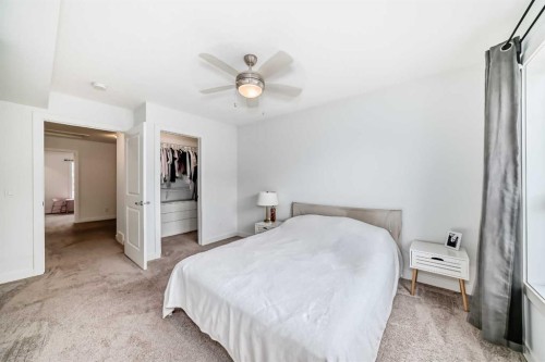 208-15 Evanscrest Park Nw, Calgary, AB - Indoor Photo Showing Bedroom