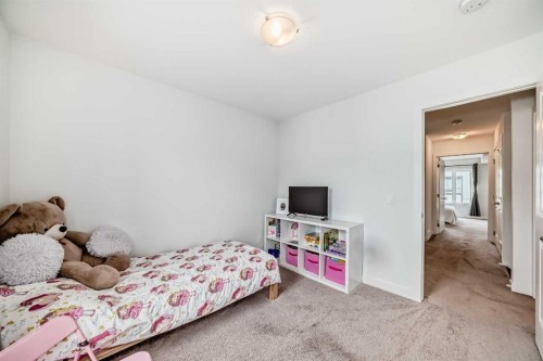 208-15 Evanscrest Park Nw, Calgary, AB - Indoor Photo Showing Bedroom