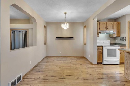 87 Coventry Road Ne, Calgary, AB - Indoor Photo Showing Kitchen