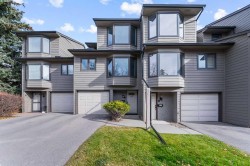 43-23 Glamis Drive SW Calgary, AB T3E 6S3